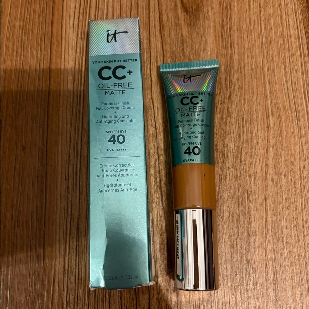IT Cosmetics Concealer Full Coverage Makeup
